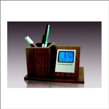 Wooden Penholder With Calendar